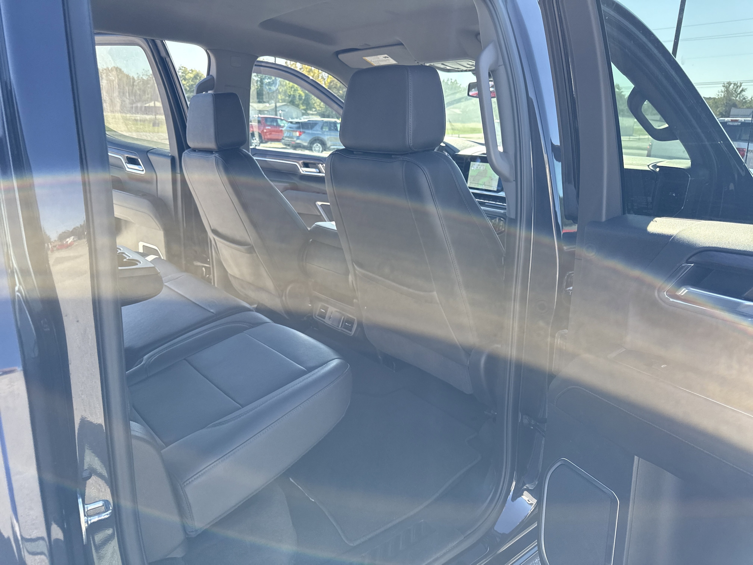 2025 GMC Sierra 1500 SLT - Photo 36