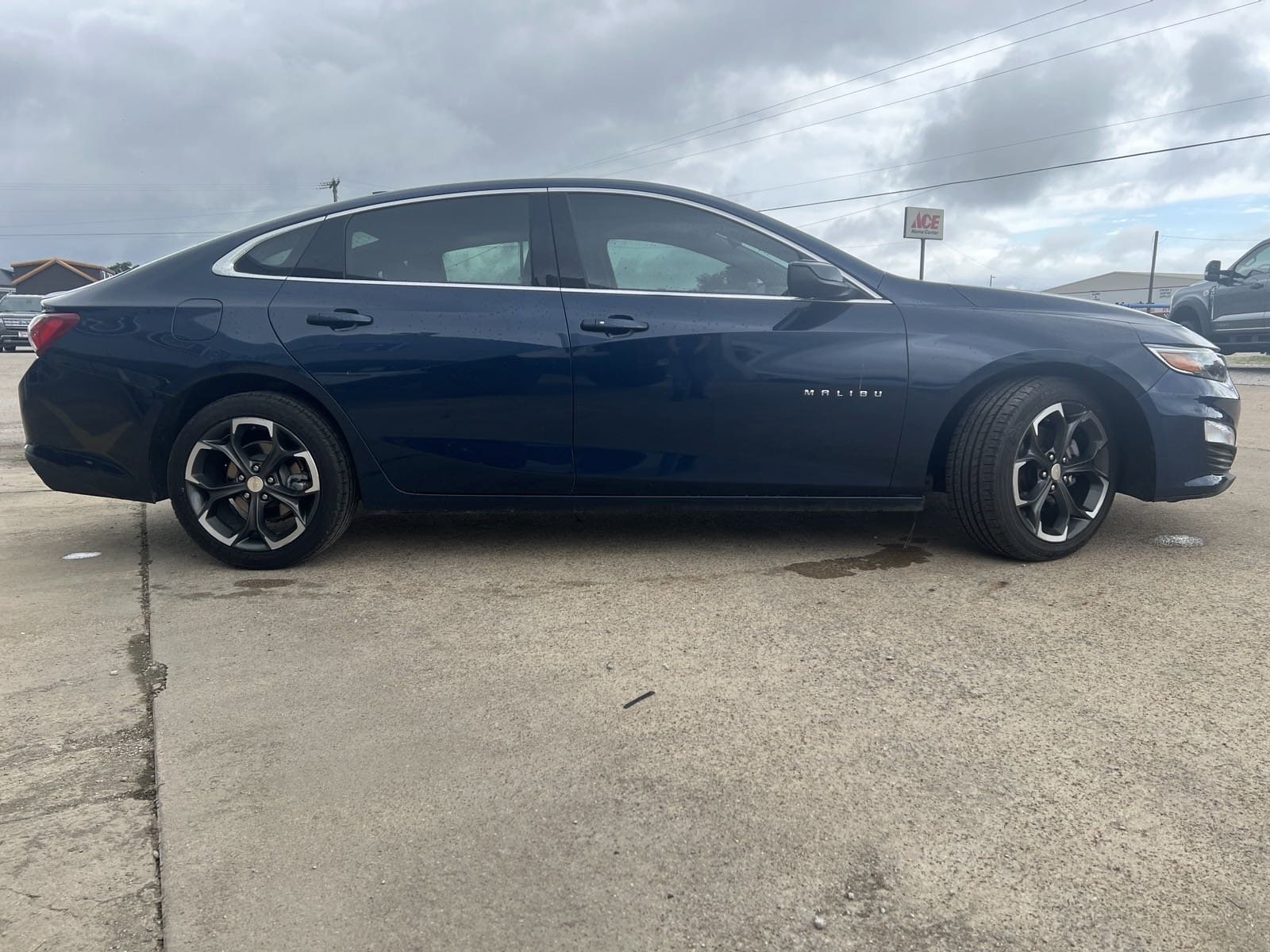 Used 2022 Chevrolet Malibu 1LT with VIN 1G1ZD5ST7NF155691 for sale in Fairfield, TX