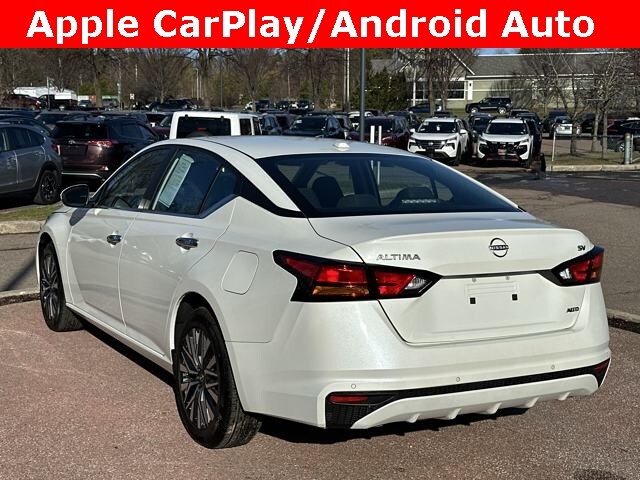 2023 Nissan Altima 2.5 SV photo 3