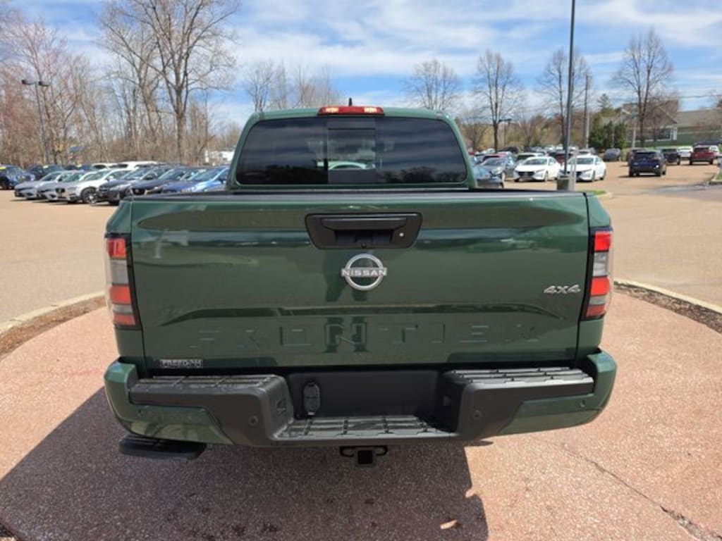 New 2026 Nissan Frontier SV Truck Crew Cab