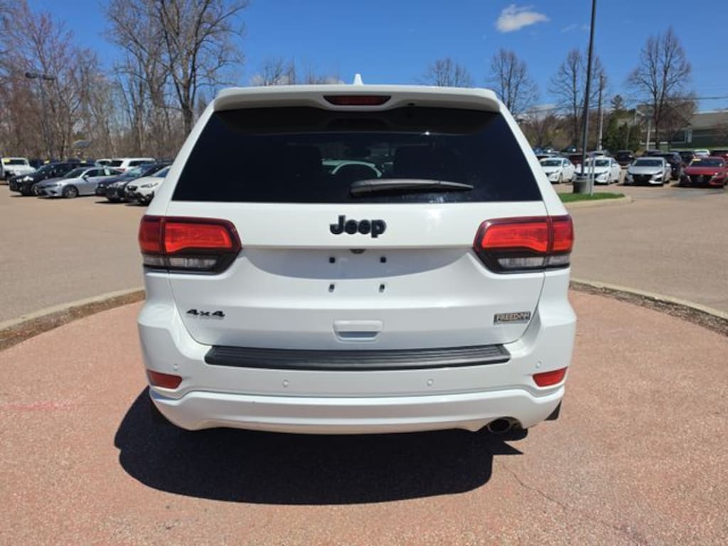 Used 2019 Jeep Grand Cherokee Altitude SUV