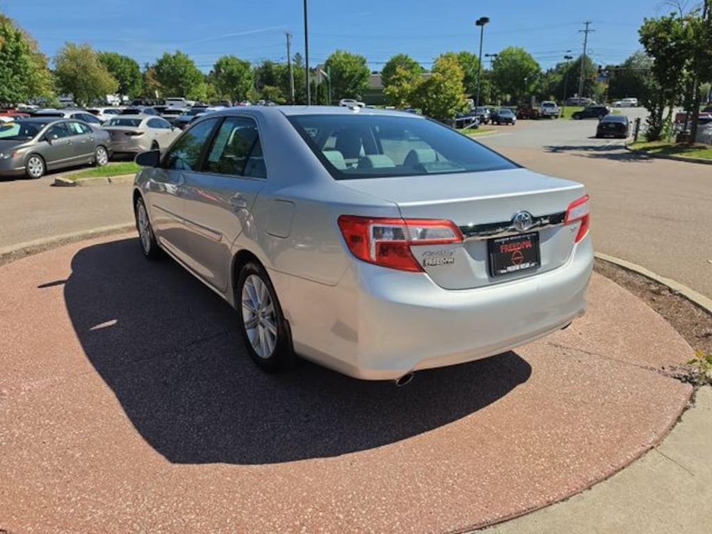 Used 2012 Toyota Camry XLE Sedan
