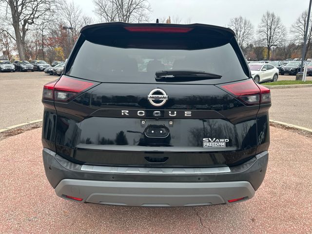 2021 Nissan Rogue SV photo 4