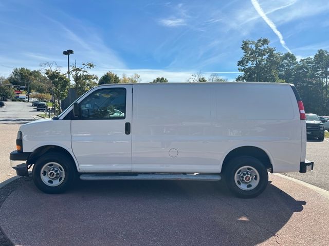 2023 Gmc Savana 2500 Cargo photo 2