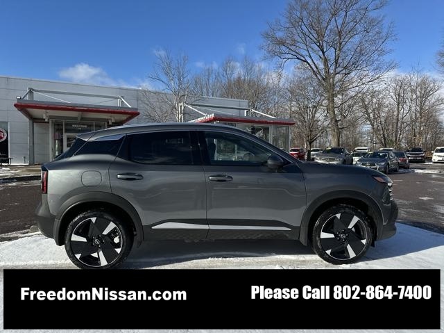 2025 Nissan Kicks SUV 