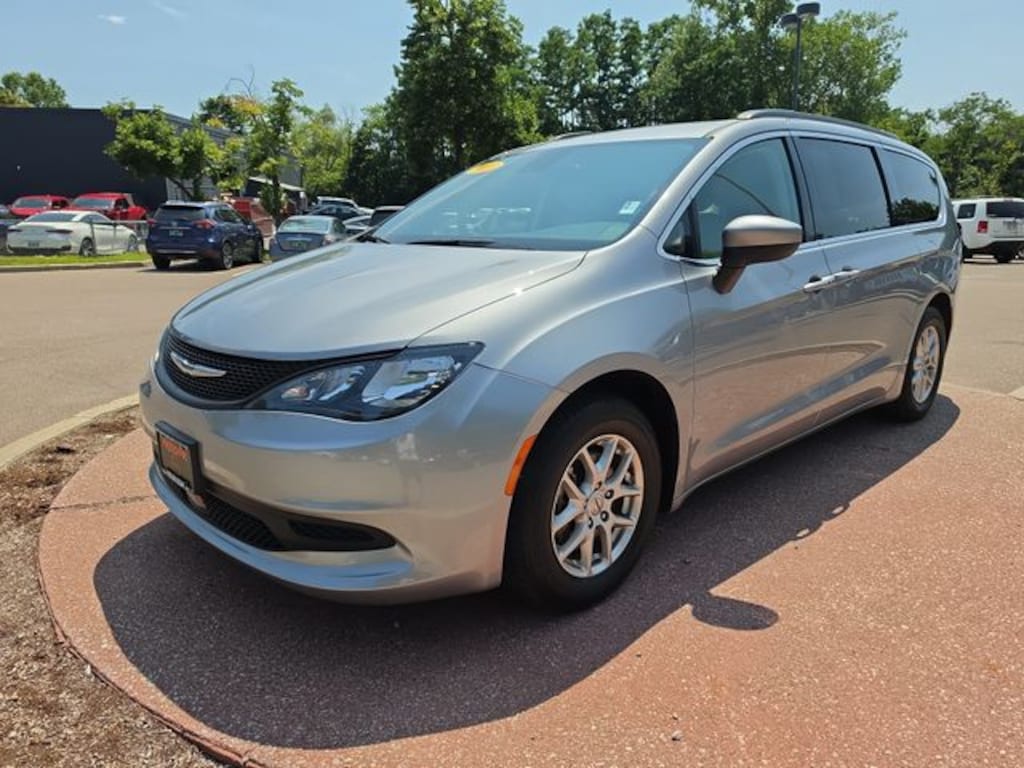 Used 2021 Chrysler Voyager LXI Van Passenger Van