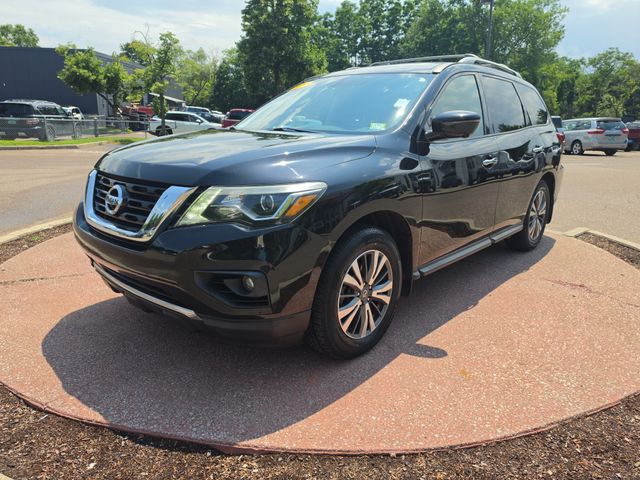 2017 Nissan Pathfinder SUV 