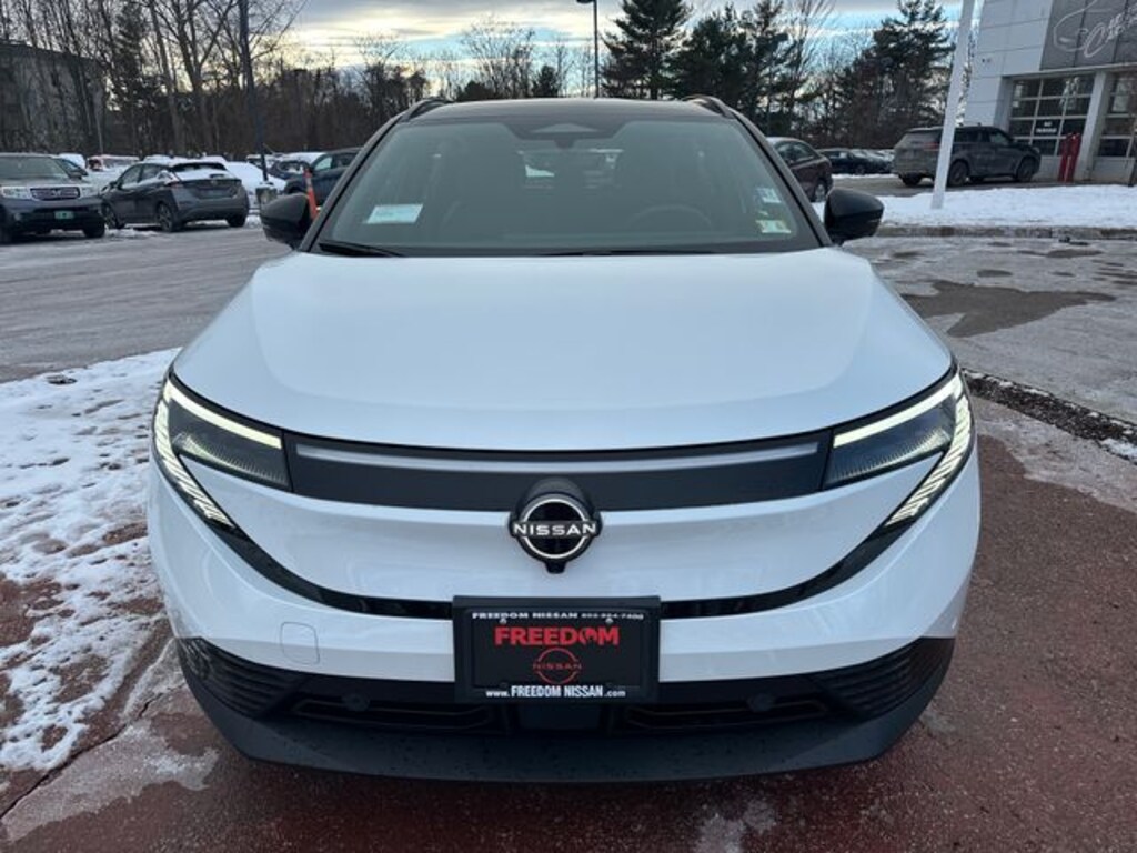 New 2026 Nissan Leaf Platinum+ FWD