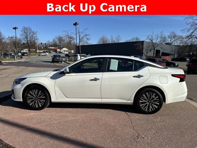 Used 2023 Nissan Altima SV with VIN 1N4BL4DW9PN374972 for sale in Burlington, VT