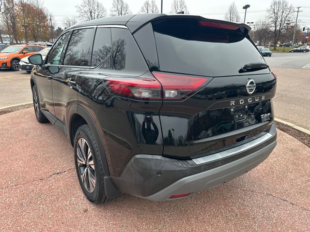 2021 Nissan Rogue SV photo 3