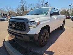 Used 2018 Toyota Tundra SR Truck Double Cab 5TFUM5F18JX079557 For Sale in South Burlington, VT