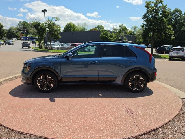 Used 2023 Kia Niro Wind with VIN KNDCR3L12P5025035 for sale in South Burlington, VT