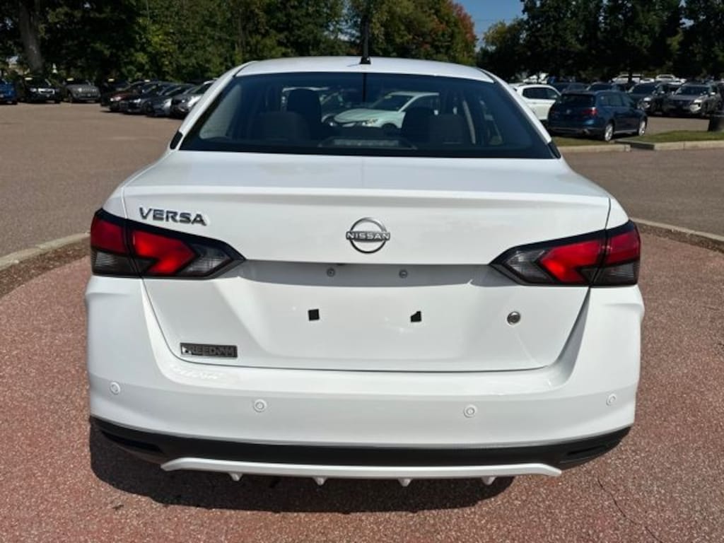 Used 2025 Nissan Versa 1.6 S Sedan