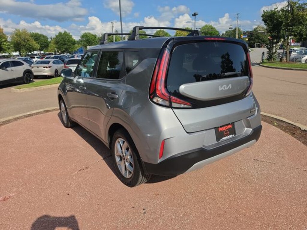 Used 2024 Kia Soul LX Hatchback