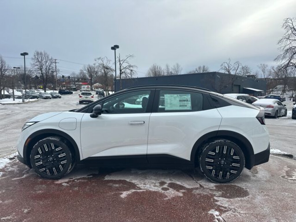 New 2026 Nissan Leaf Platinum+ SUV