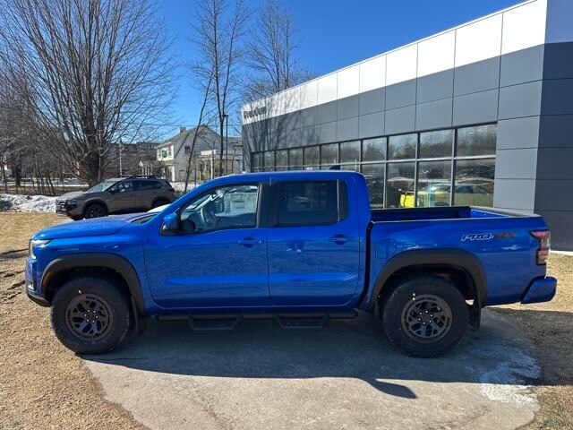 2025 Nissan Frontier PRO-4X photo 3