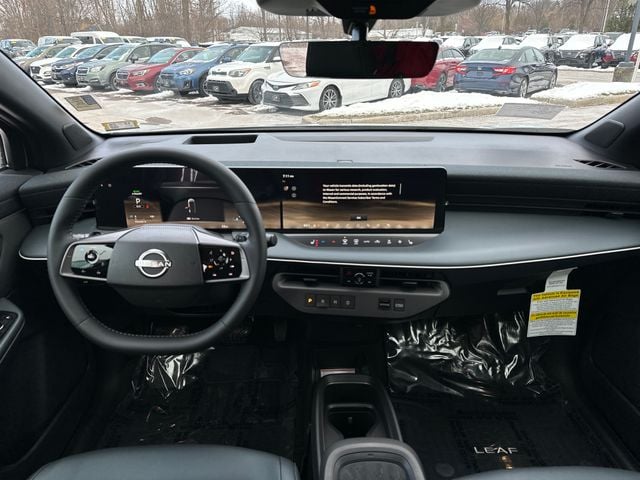 2026 Nissan LEAF Platinum+ - Photo 6