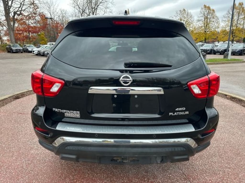 Used 2020 Nissan Pathfinder Platinum SUV