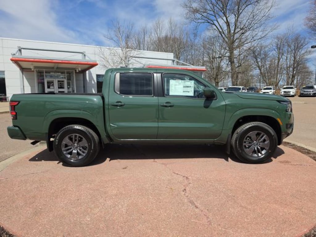 New 2026 Nissan Frontier SV Truck Crew Cab