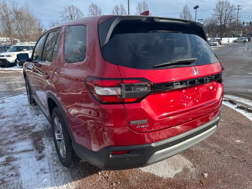 Used 2025 Honda Pilot EX-L+ SUV