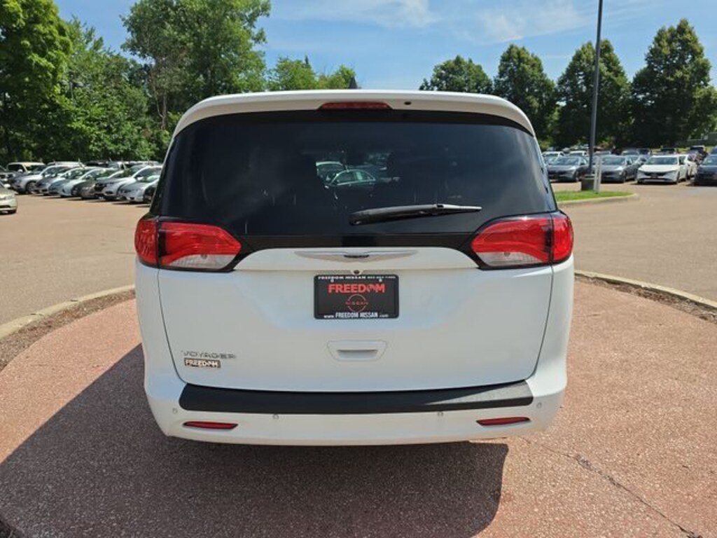 Used 2021 Chrysler Voyager LX Van Passenger Van
