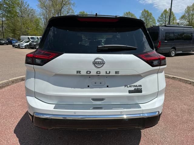 2025 Nissan Rogue Platinum photo 4