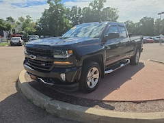 Used 2017 Chevrolet Silverado 1500 LT Truck Double Cab 1GCVKREC8HZ293063 For Sale in South Burlington, VT