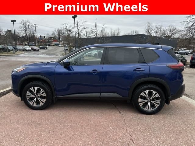 Used 2021 Nissan Rogue SV with VIN JN8AT3BB7MW204071 for sale in Burlington, VT