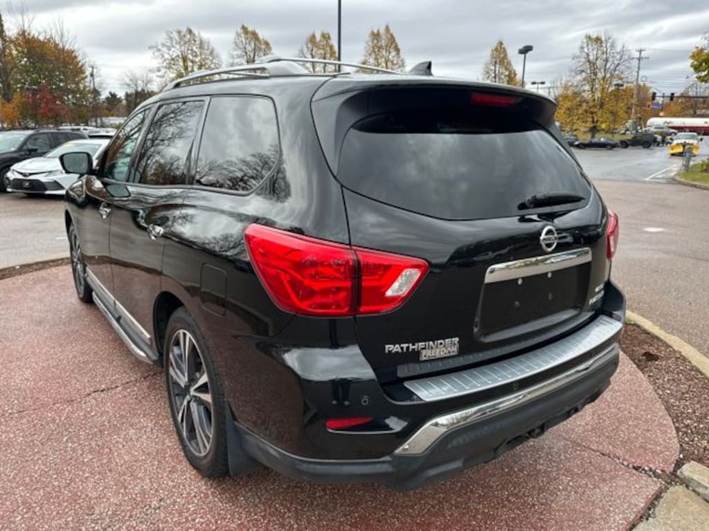 Used 2020 Nissan Pathfinder Platinum SUV
