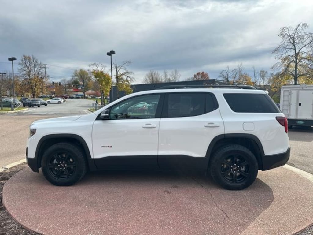 Used 2023 GMC Acadia AT4 SUV