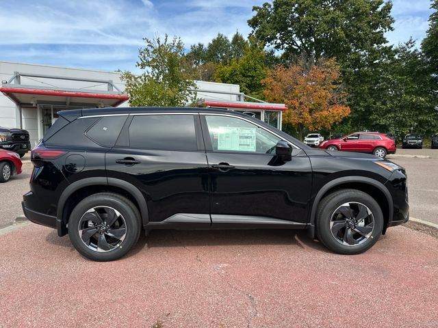 2026 Nissan Rogue SV's photo