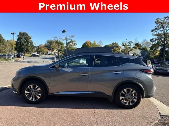 Used 2018 Nissan Murano SV with VIN 5N1AZ2MHXJN124086 for sale in Burlington, VT