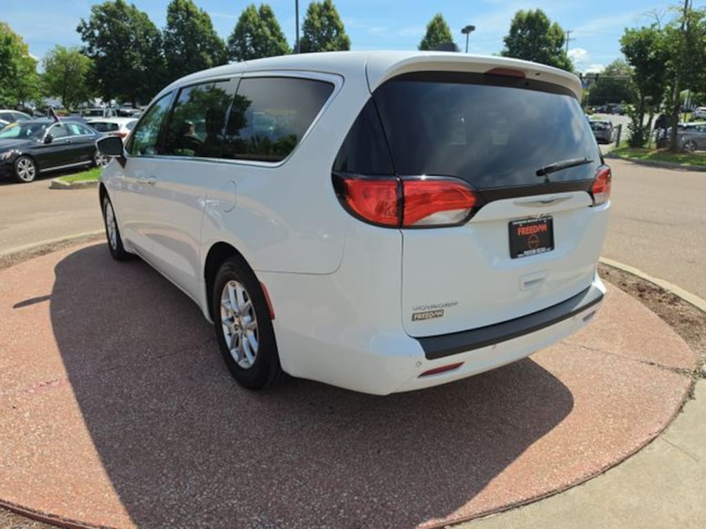 Used 2021 Chrysler Voyager LX Van Passenger Van