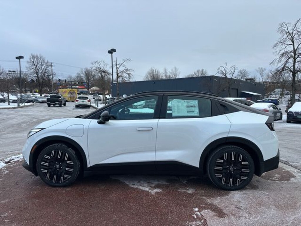 New 2026 Nissan Leaf Platinum+ FWD