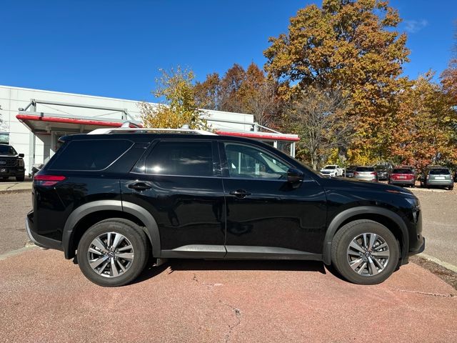 2025 Nissan Pathfinder SUV 