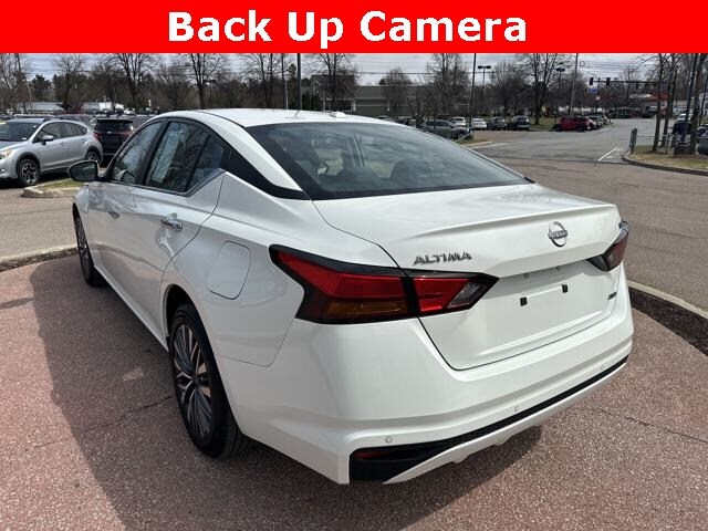 2023 Nissan Altima 2.5 SV photo 3
