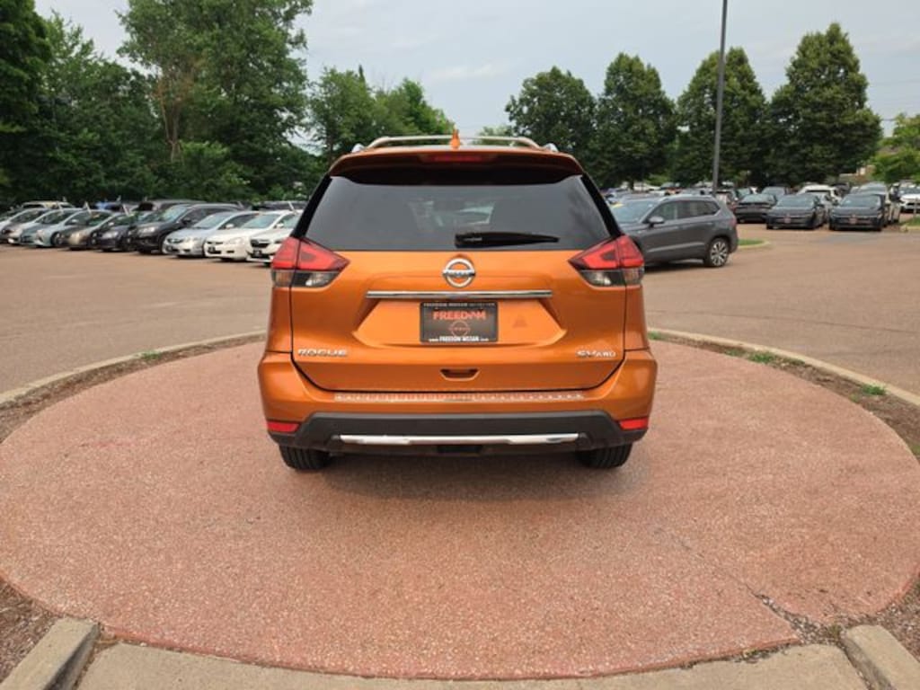 Used 2017 Nissan Rogue SV SUV