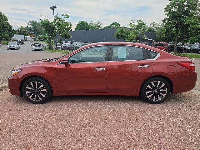 Used 2016 Nissan Altima SV with VIN 1N4AL3AP7GC255123 for sale in South Burlington, VT