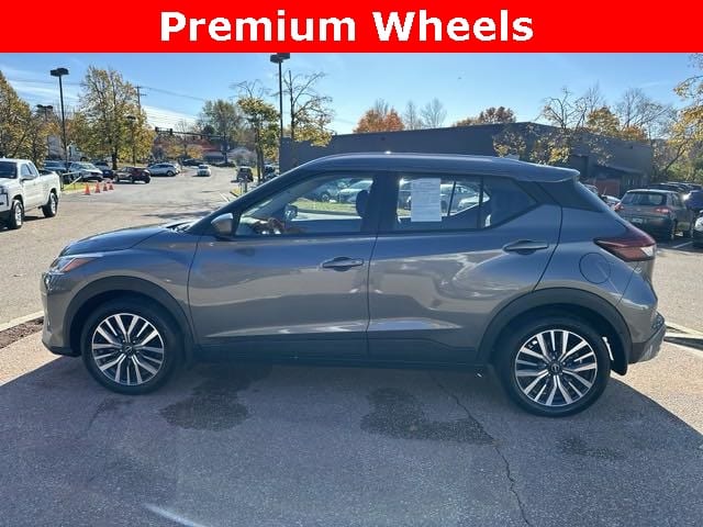 Used 2022 Nissan Kicks SV with VIN 3N1CP5CV7NL516057 for sale in Burlington, VT