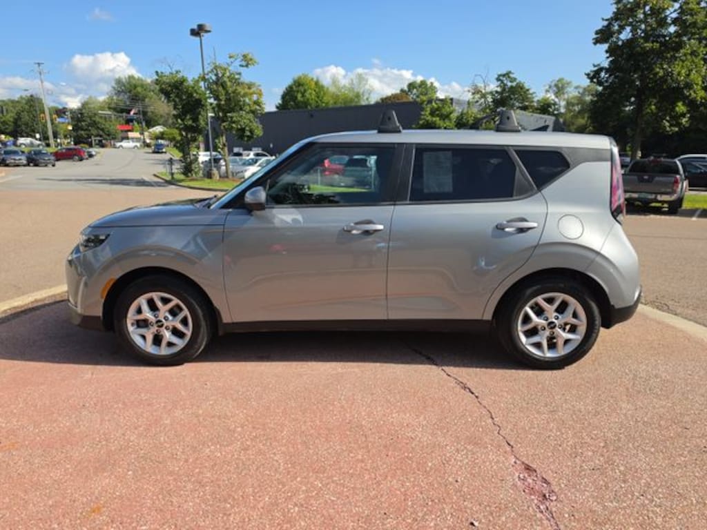 Used 2024 Kia Soul LX Hatchback