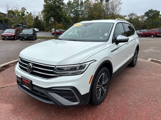 2024 Volkswagen Tiguan Wolfsburg Edition's photo