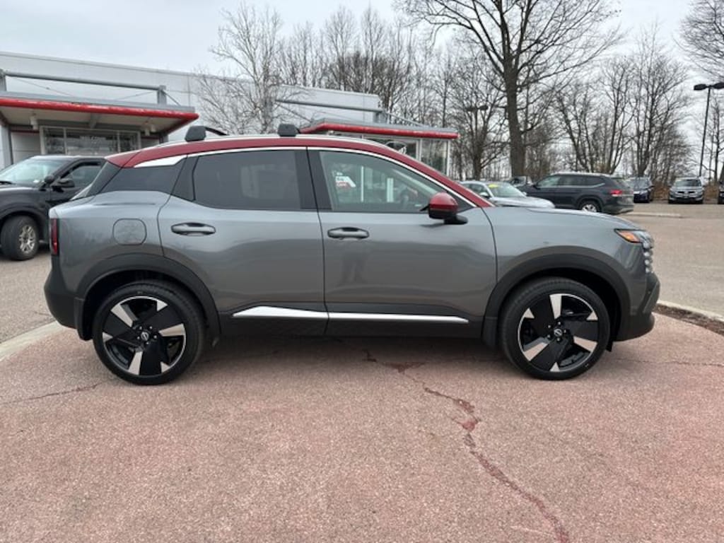 New 2026 Nissan Kicks SR SUV