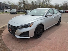 Used 2025 Nissan Altima 2.5 SV Sedan 1N4BL4DW5SN415395 For Sale in South Burlington, VT