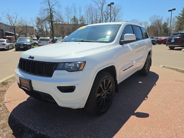 2019 Jeep Grand Cherokee Altitude 4WD's photo