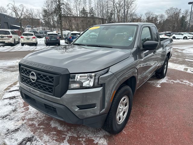 2022 Nissan Frontier S's photo