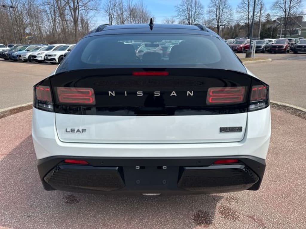 New 2026 Nissan LEAF PLATINUM+ SUV