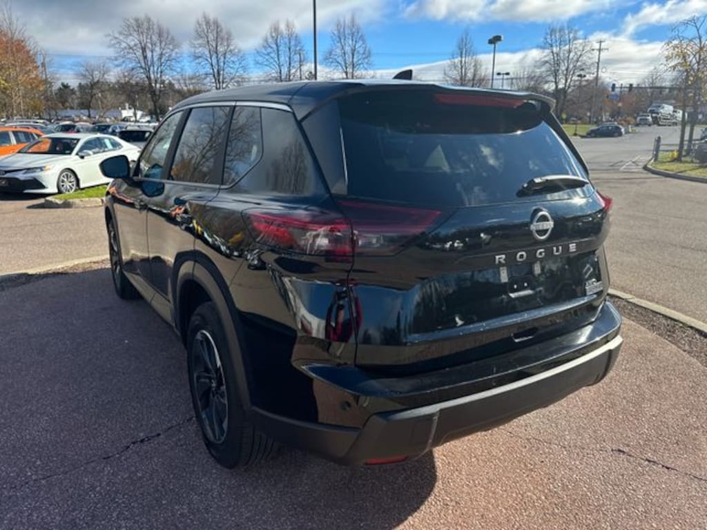 Used 2025 Nissan Rogue SV SUV