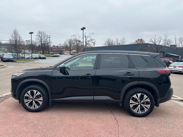 2021 Nissan Rogue SV photo 2