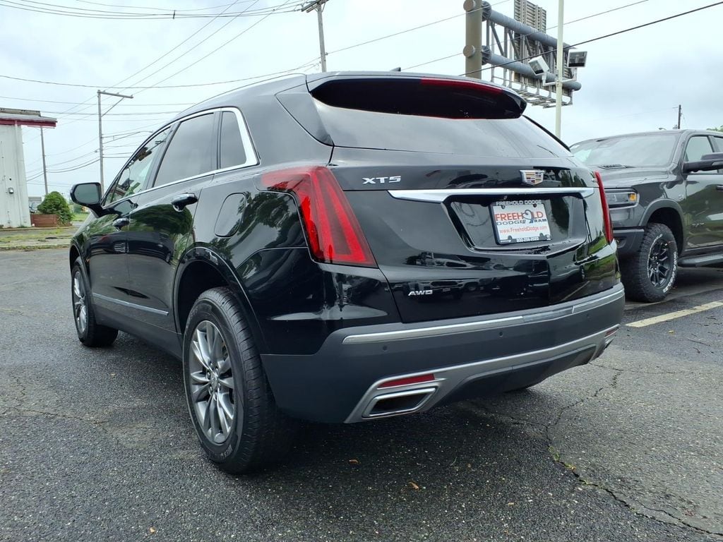 used 2021 Cadillac XT5 car, priced at $26,399
