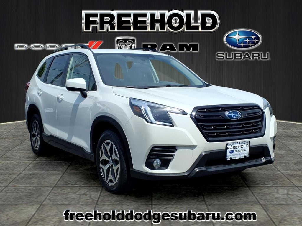 2023 Subaru Forester Premium's photo